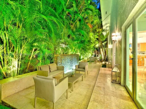 2989 Natoma Street Miami FL 33133
