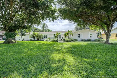 8944 SW 177th Terrace Palmetto Bay FL 33157