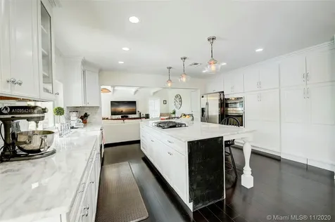 8944 SW 177th Terrace Palmetto Bay FL 33157