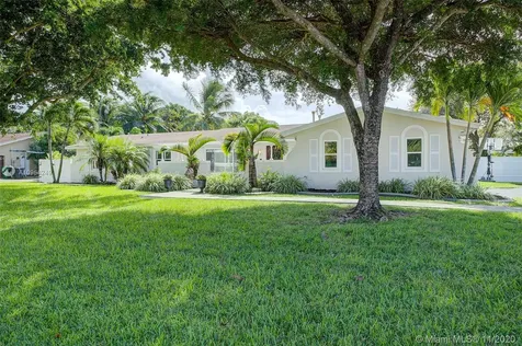 8944 SW 177th Terrace Palmetto Bay FL 33157