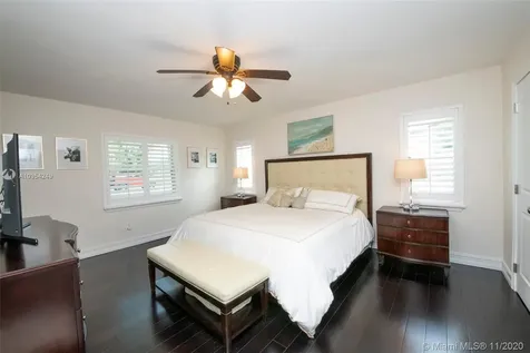 8944 SW 177th Terrace Palmetto Bay FL 33157