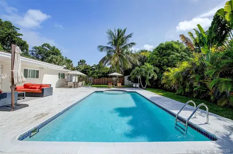 8944 SW 177th Terrace Palmetto Bay FL 33157