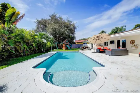 8944 SW 177th Terrace Palmetto Bay FL 33157