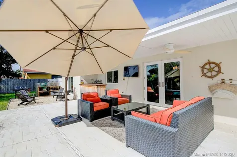 8944 SW 177th Terrace Palmetto Bay FL 33157