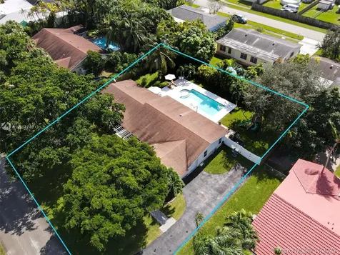 8944 SW 177th Terrace Palmetto Bay FL 33157