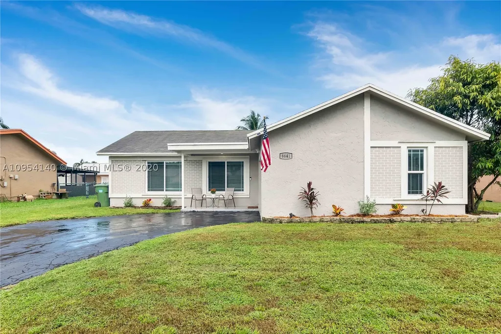8641 NW 3rd Street Pembroke Pines FL 33024