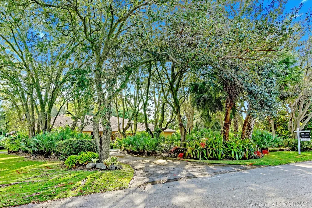 9440 SW 114th Street Miami FL 33176