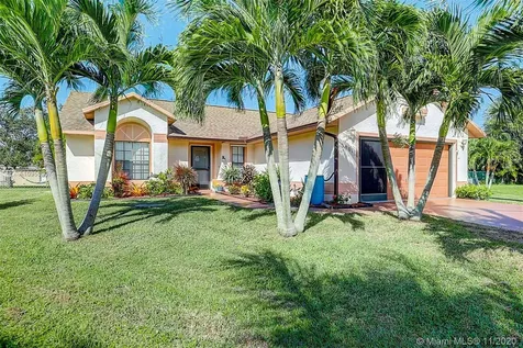 3001 SE Tipton Court Port St. Lucie FL 34952