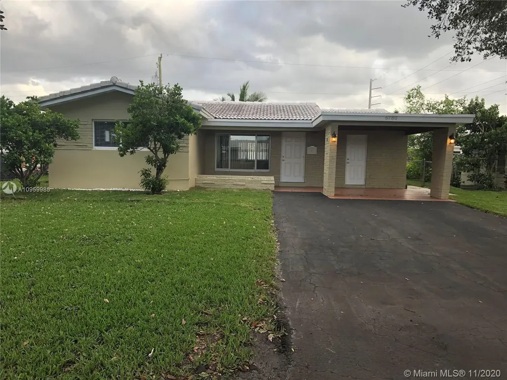 6780 Charleston Street Hollywood FL 33024