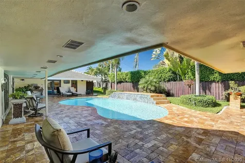 2861 NE 23rd Street Fort Lauderdale FL 33305