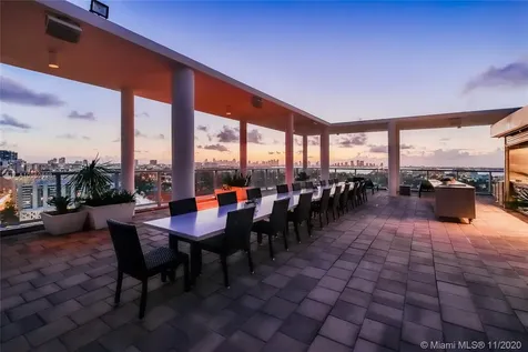 3737 Collins Avenue Miami Beach FL 33140