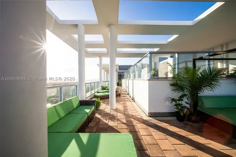 3737 Collins Avenue Miami Beach FL 33140
