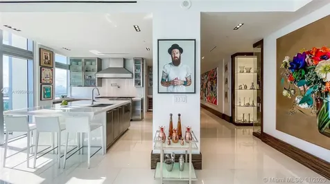 3737 Collins Avenue Miami Beach FL 33140