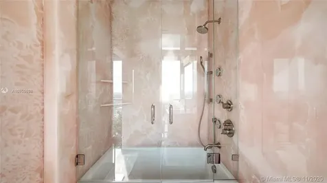 3737 Collins Avenue Miami Beach FL 33140