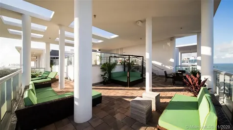 3737 Collins Avenue Miami Beach FL 33140