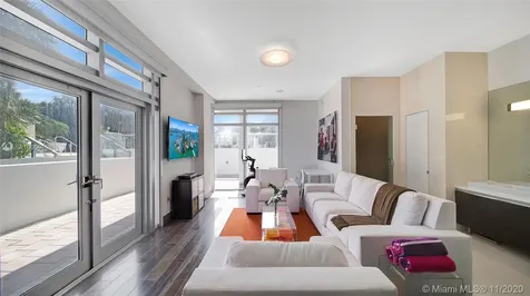 3737 Collins Avenue Miami Beach FL 33140