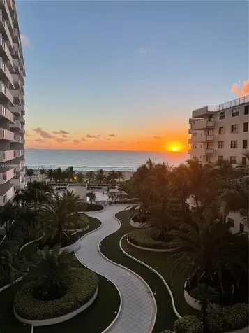 100 Lincoln Road Miami Beach FL 33139