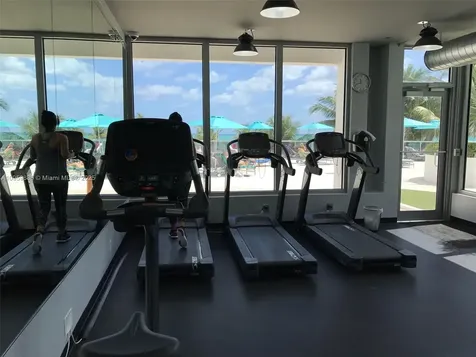 100 Lincoln Road Miami Beach FL 33139