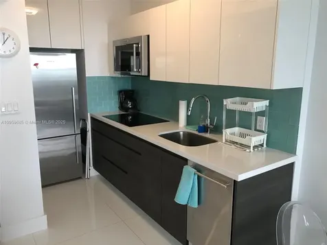 100 Lincoln Road Miami Beach FL 33139