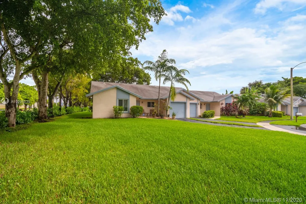 6036 NW 78th Way Tamarac FL 33321