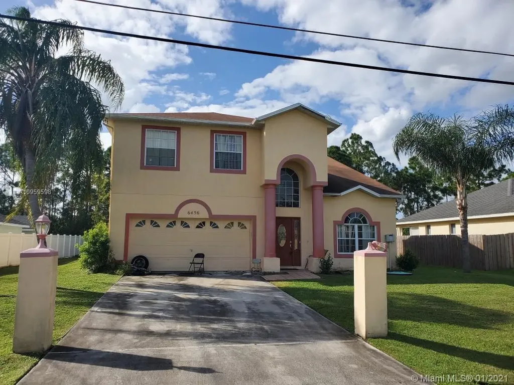 6456 NW Foxglove Street Port St. Lucie FL 34986