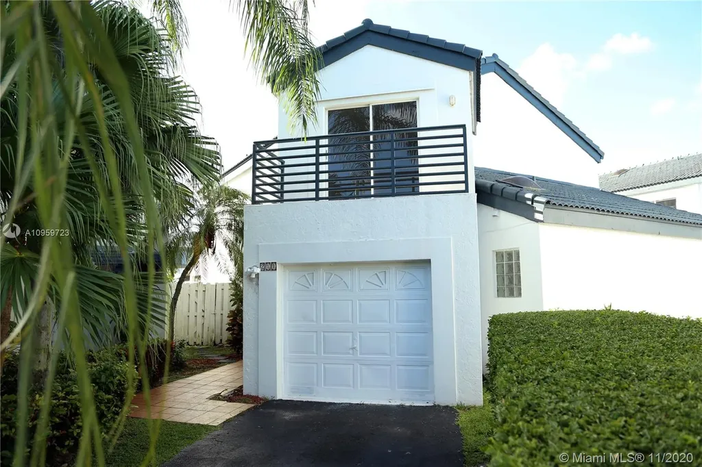 211 NE 212th Street Miami FL 33179