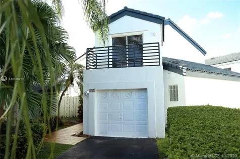 211 NE 212th Street Miami FL 33179