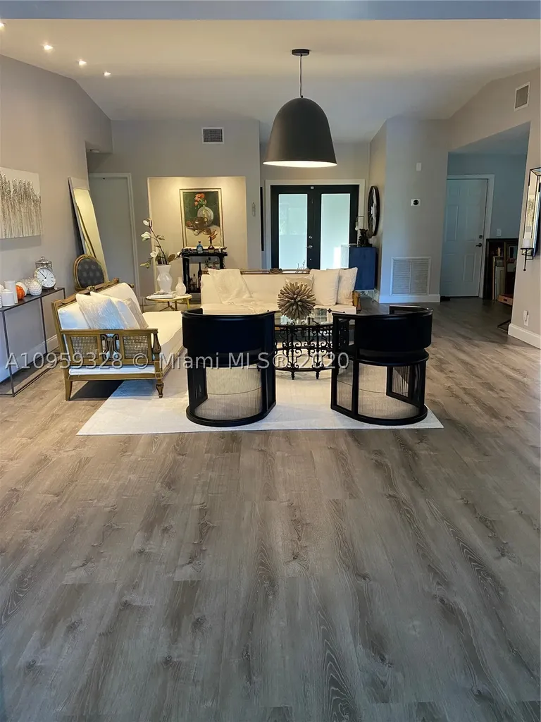 10425 NW 70th Court Tamarac FL 33321