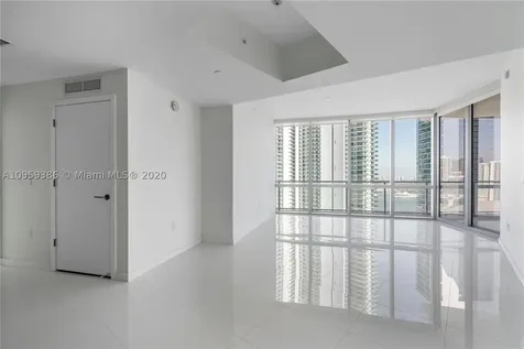 851 NE 1st Avenue Miami FL 33132