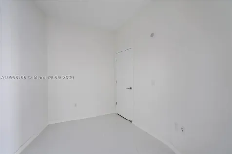 851 NE 1st Avenue Miami FL 33132