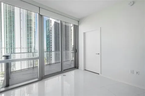 851 NE 1st Avenue Miami FL 33132