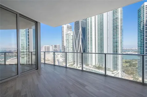 851 NE 1st Avenue Miami FL 33132