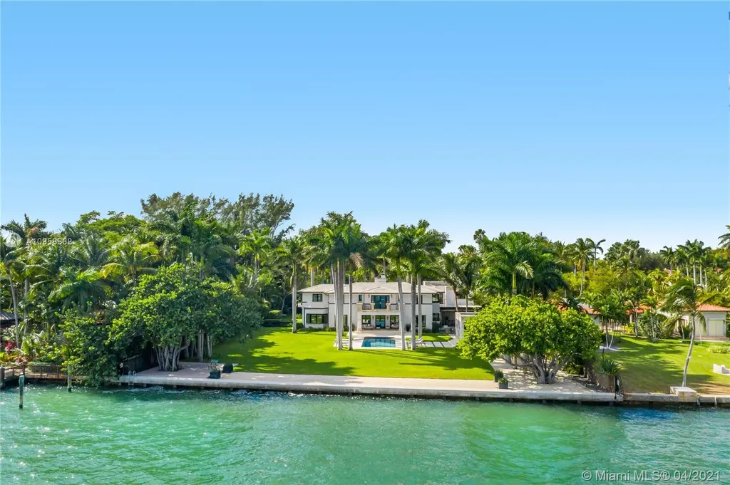 5811 N Bayshore Drive Miami FL 33137