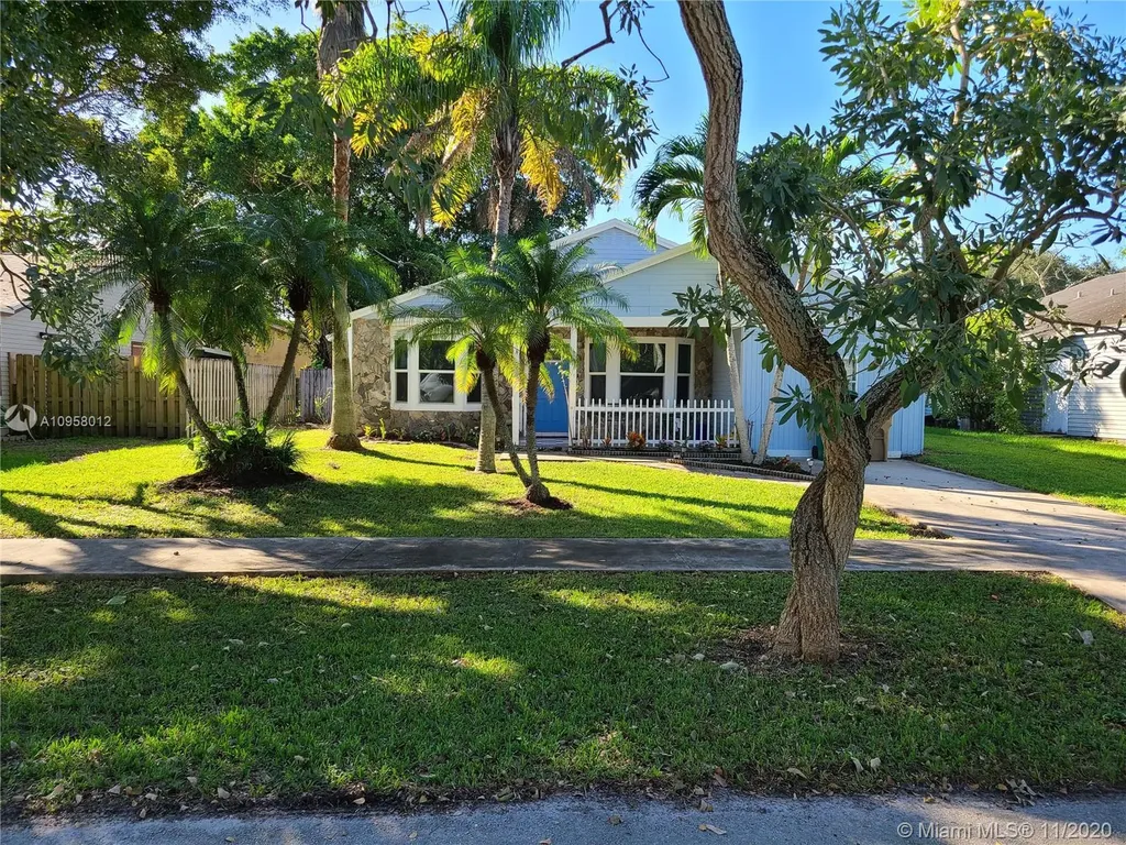 1611 SW 127th Avenue Davie FL 33325