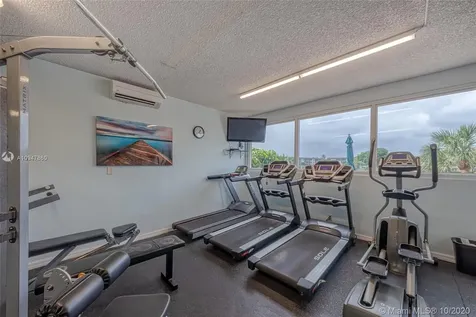 1150 Hillsboro Mile Hillsboro Beach FL 33062