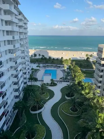 100 Lincoln Road Miami Beach FL 33139