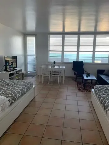 100 Lincoln Road Miami Beach FL 33139