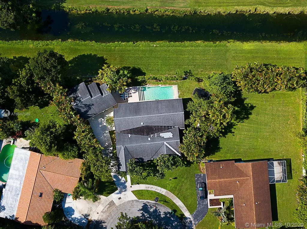 18500 SW 90th Court Cutler Bay FL 33157