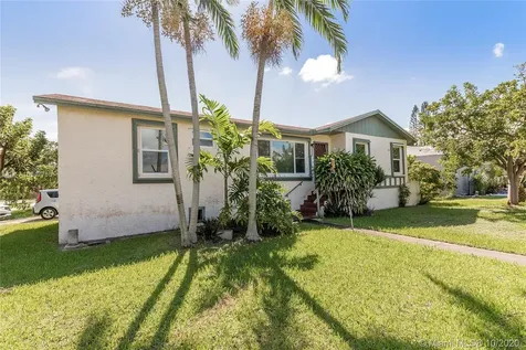 9734 SW 210th Terrace Cutler Bay FL 33189