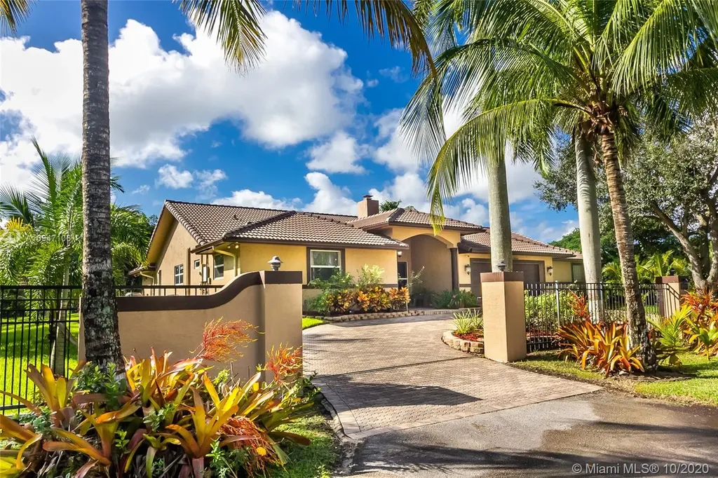 19100 SW 57th Court Southwest Ranches FL 33332