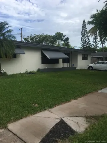 18740 Lenaire Drive Cutler Bay FL 33157