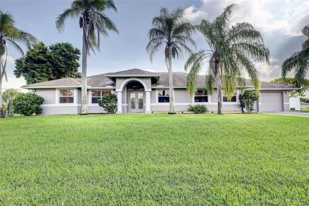 4003 SW Newport Circle Port St. Lucie FL 34953