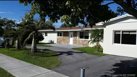 10353 Caribbean Boulevard Cutler Bay FL 33189