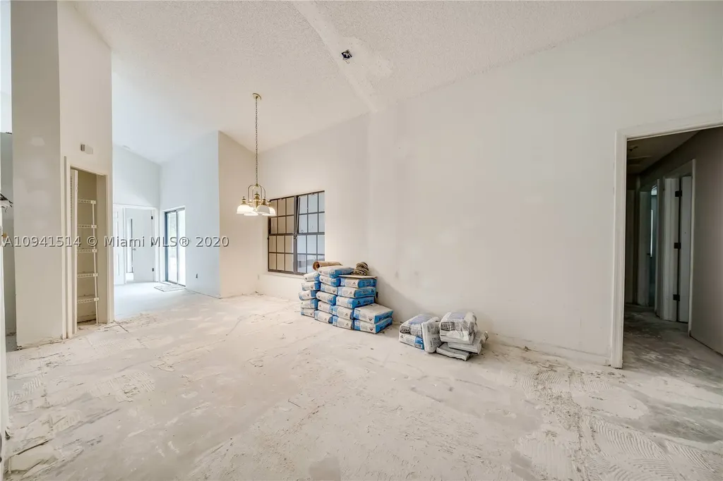 470 SW 101st Avenue Plantation FL 33324
