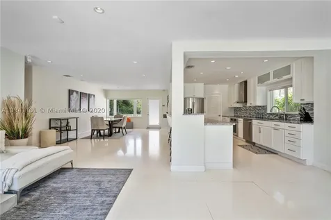 6025 Alton Road Miami Beach FL 33140