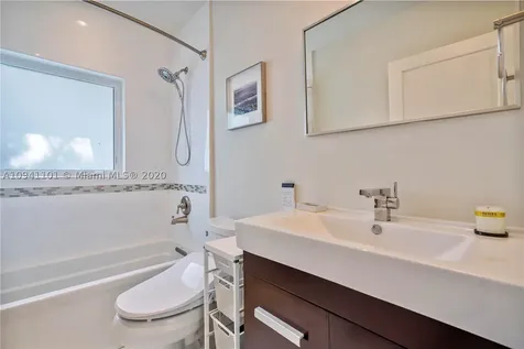 6025 Alton Road Miami Beach FL 33140