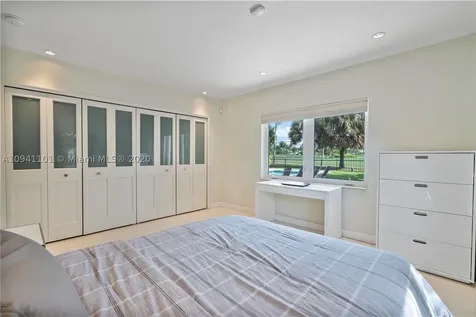 6025 Alton Road Miami Beach FL 33140