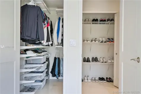 6025 Alton Road Miami Beach FL 33140