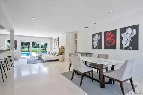 6025 Alton Road Miami Beach FL 33140