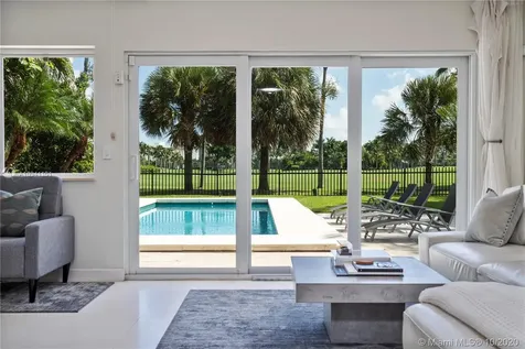 6025 Alton Road Miami Beach FL 33140